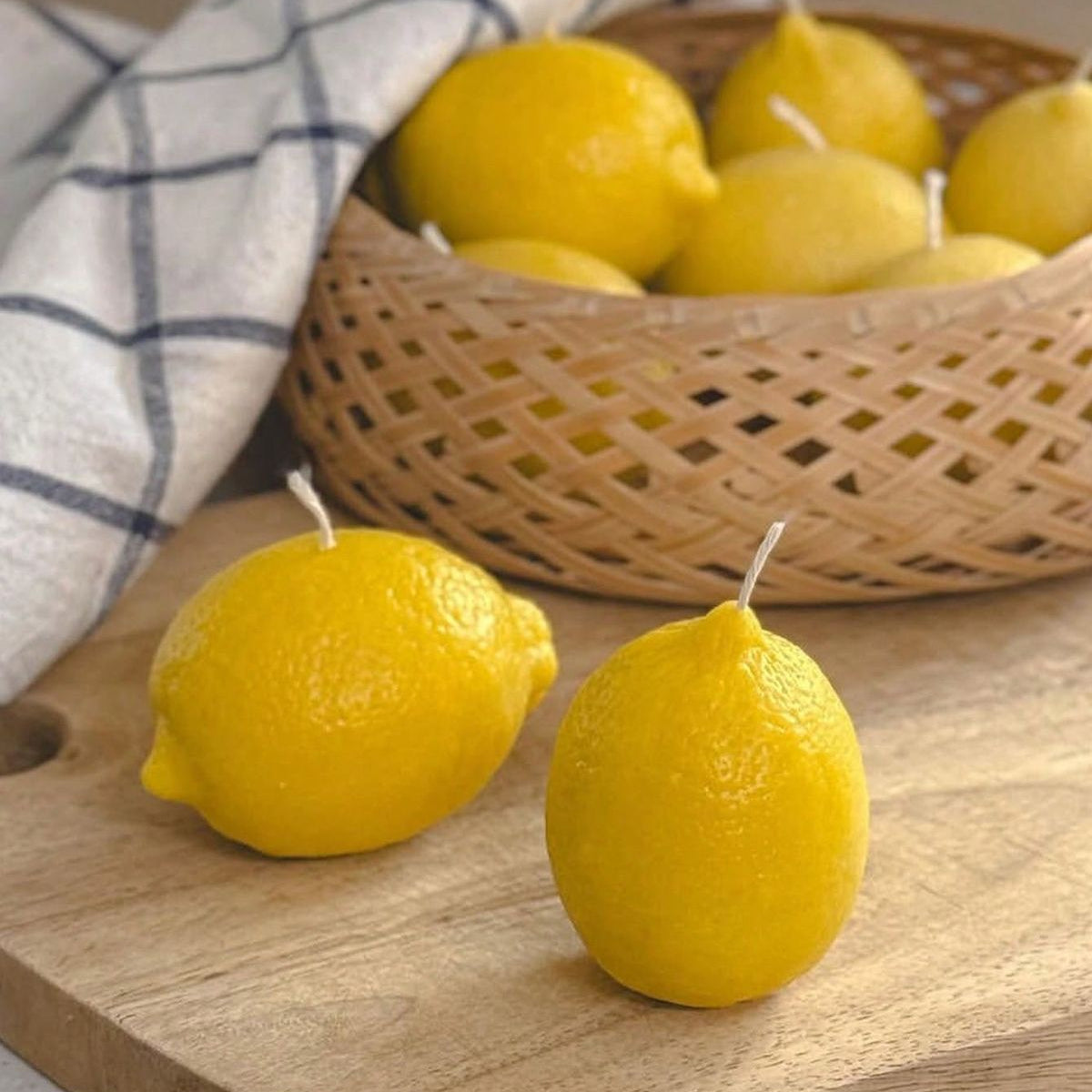 Lemon Scented Candles